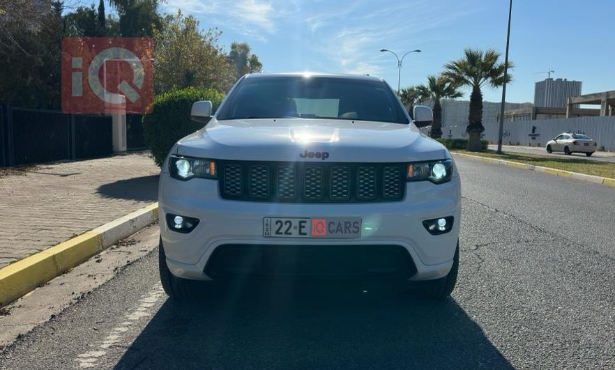 جيب جراند شيروكي